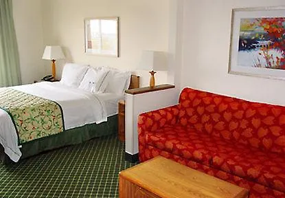 Fairfield & Hotel 3*