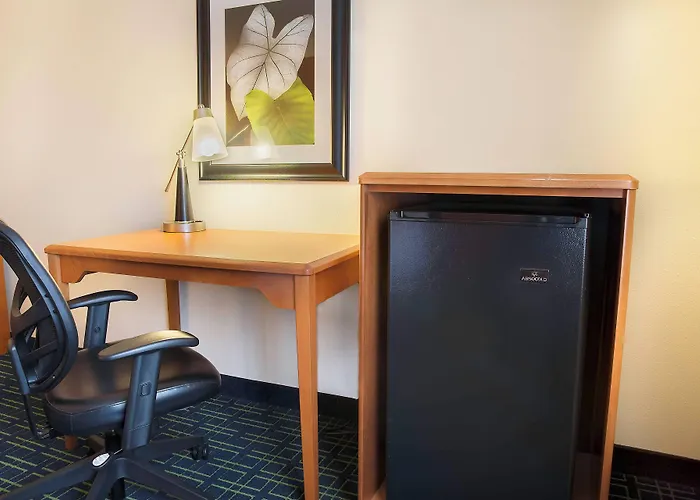 Fairfield & Hotel