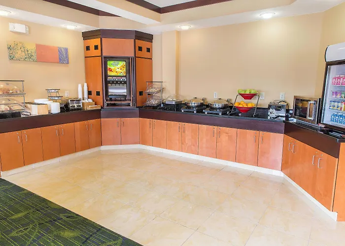 Hotel Fairfield & 3*