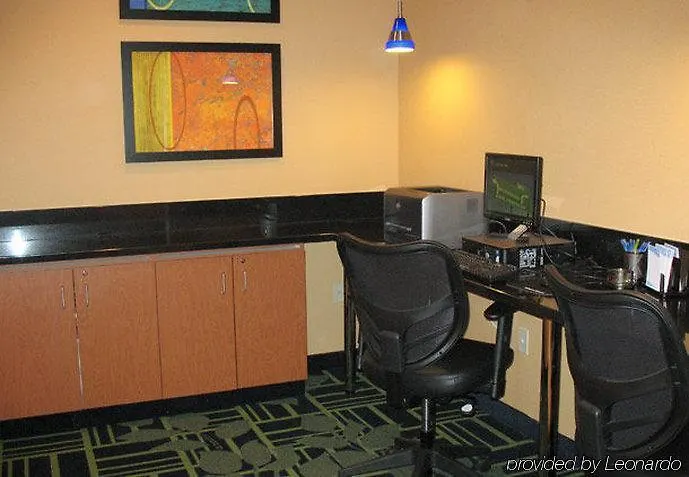 Fairfield & Hotel Fargo
