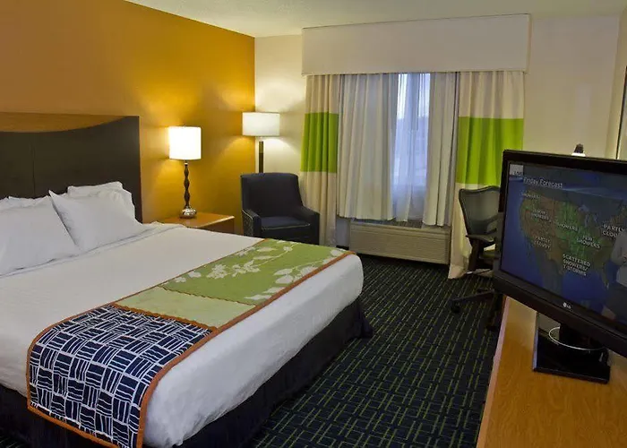 Hotel Fairfield & 3*